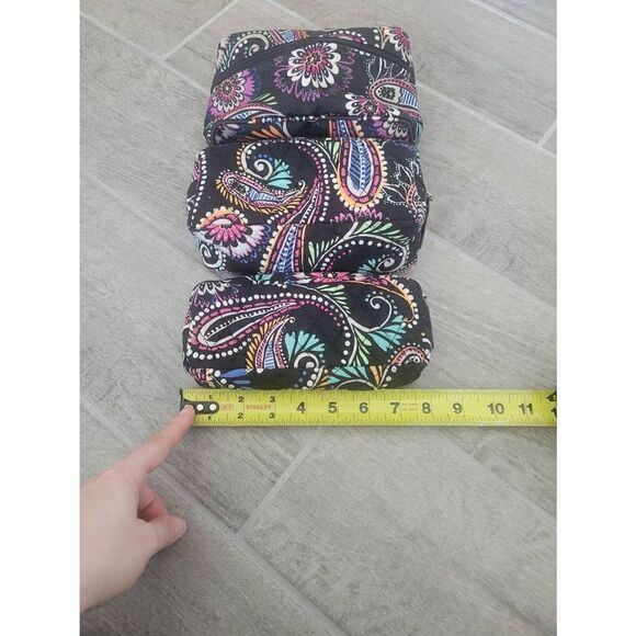 Vera Bradley Cosmetic Toiletry Set Black Paisley - Picture 2 of 9